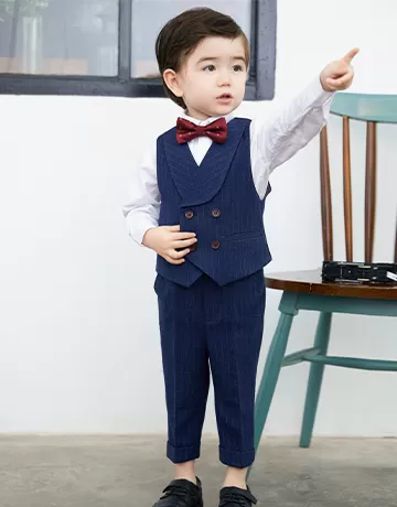 CHECKED SUIT