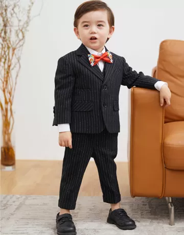 STRIPED SUIT